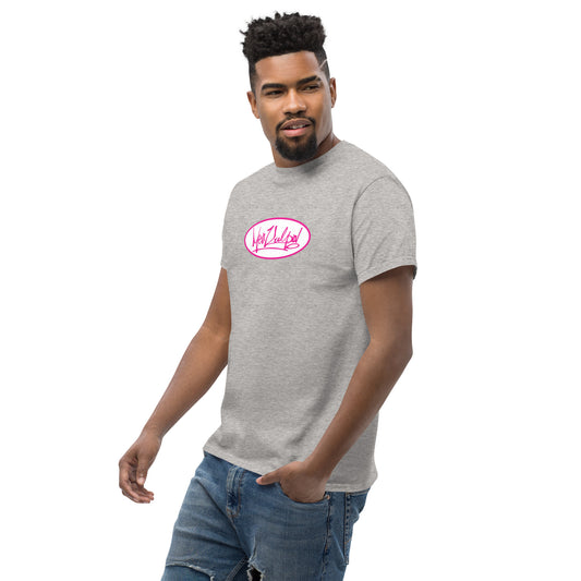 Explore the details from every angle with the MeaKulpa Men's Classic T-shirt in sports grey. The third image, shot from the side, highlights the meticulous craftsmanship and the striking contrast of the pink logo on a white oval. Style meets detail in this classic tee.